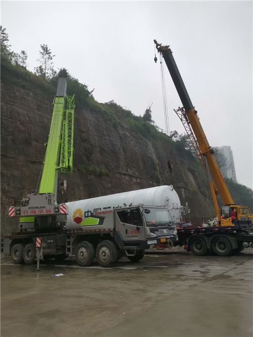 南川区“不怕风雨冻”—— 吊车的 “恶劣环境适应” 技术